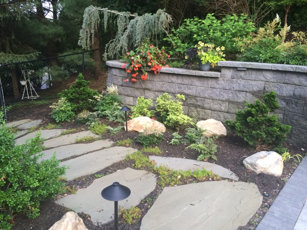 Flagstone walkway & block retaining garden wall — Commack, NY