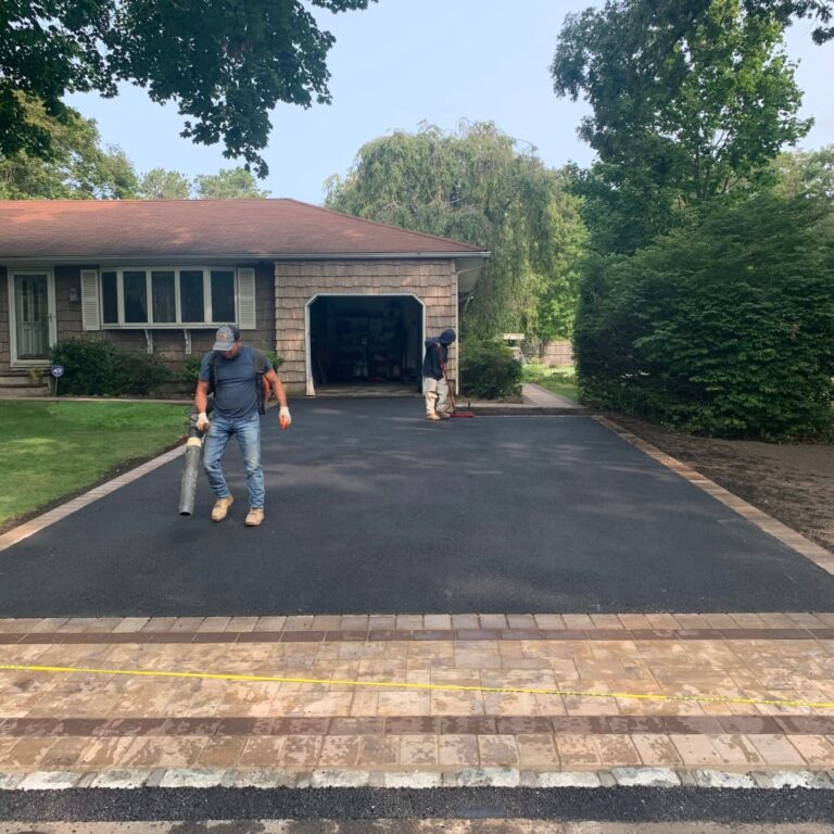 Expert asphalt paving driveway installers Long Island