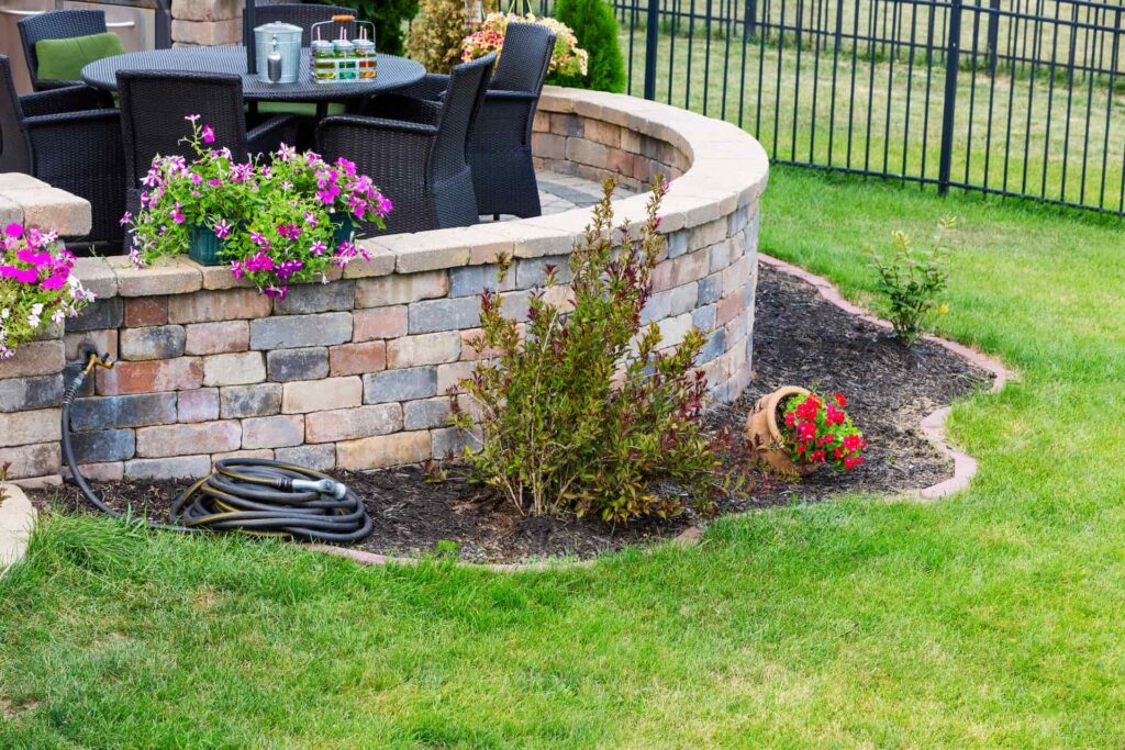 Expert retaining wall company near Long Island