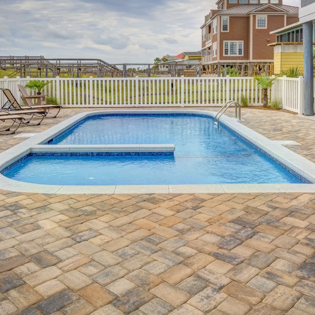 Professional hardscaping contractors near Long Island